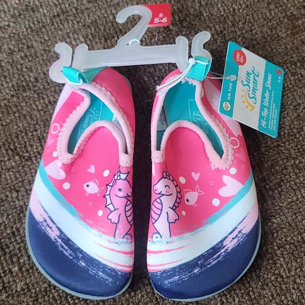 AQUA LEISURE TODDLER SEAHORSE WATER SHOES: BLUE: NWT SIZE SMALL (5/6)
